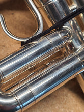 Load image into Gallery viewer, B-STOCK Shires Q Series Q13S Professional C Trumpet