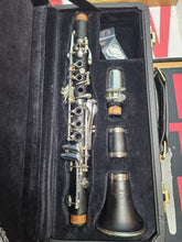 Load image into Gallery viewer, USED Yamaha YCL-681ii Eb Clarinet